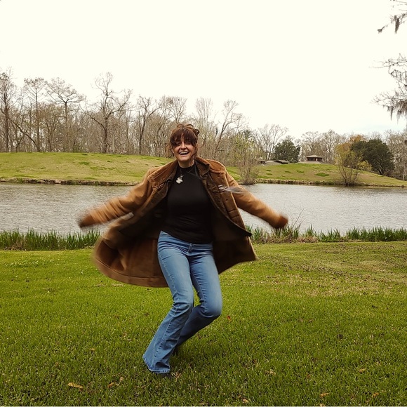 Meet your Posher, Sarah - Picture 1 of 1